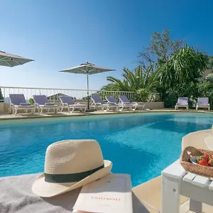 https://hotel-la-fiancee-du-pirate.fr-provencehotel.com